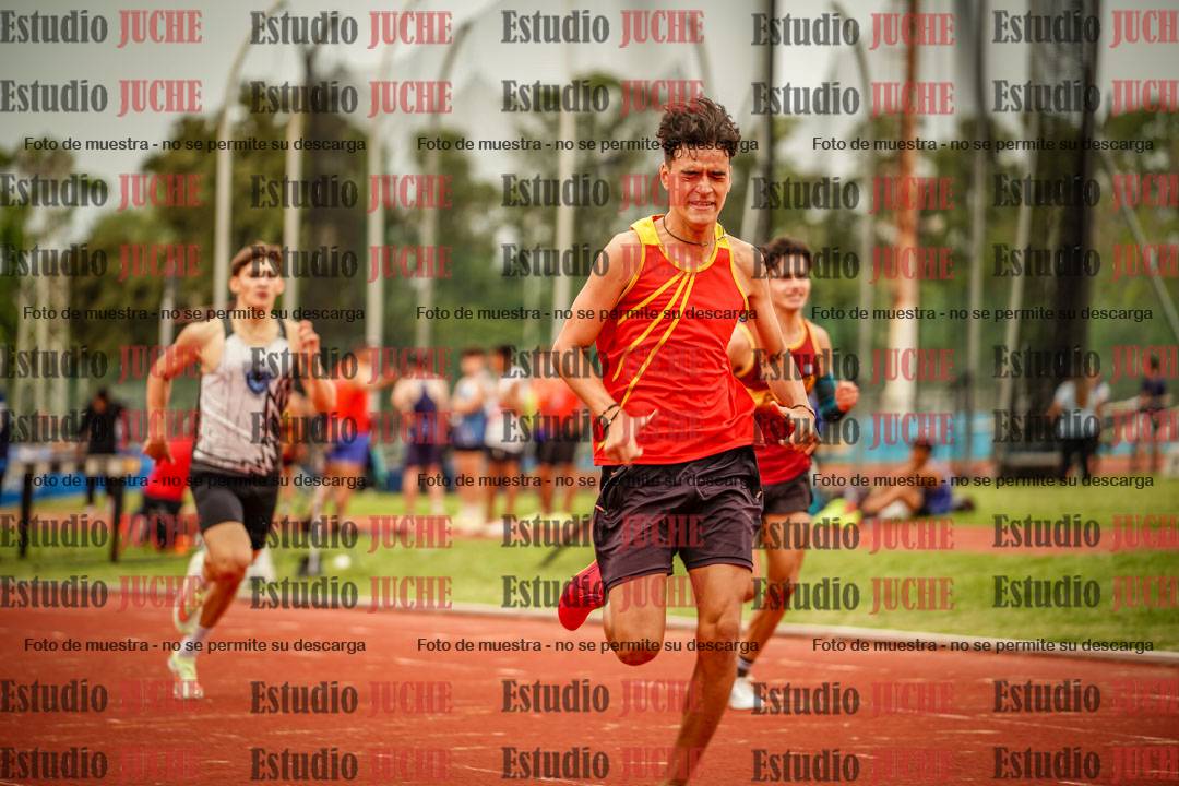 Fotos de los 400 m llanos de varones