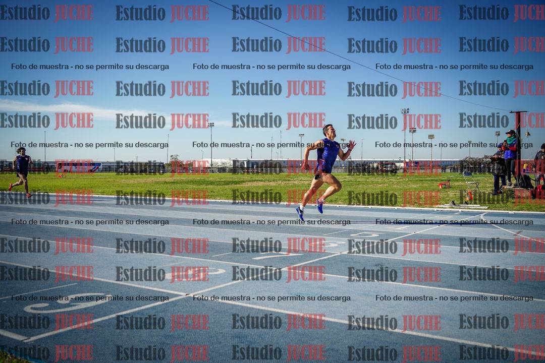 Fotos de los 400 m llanos de varones