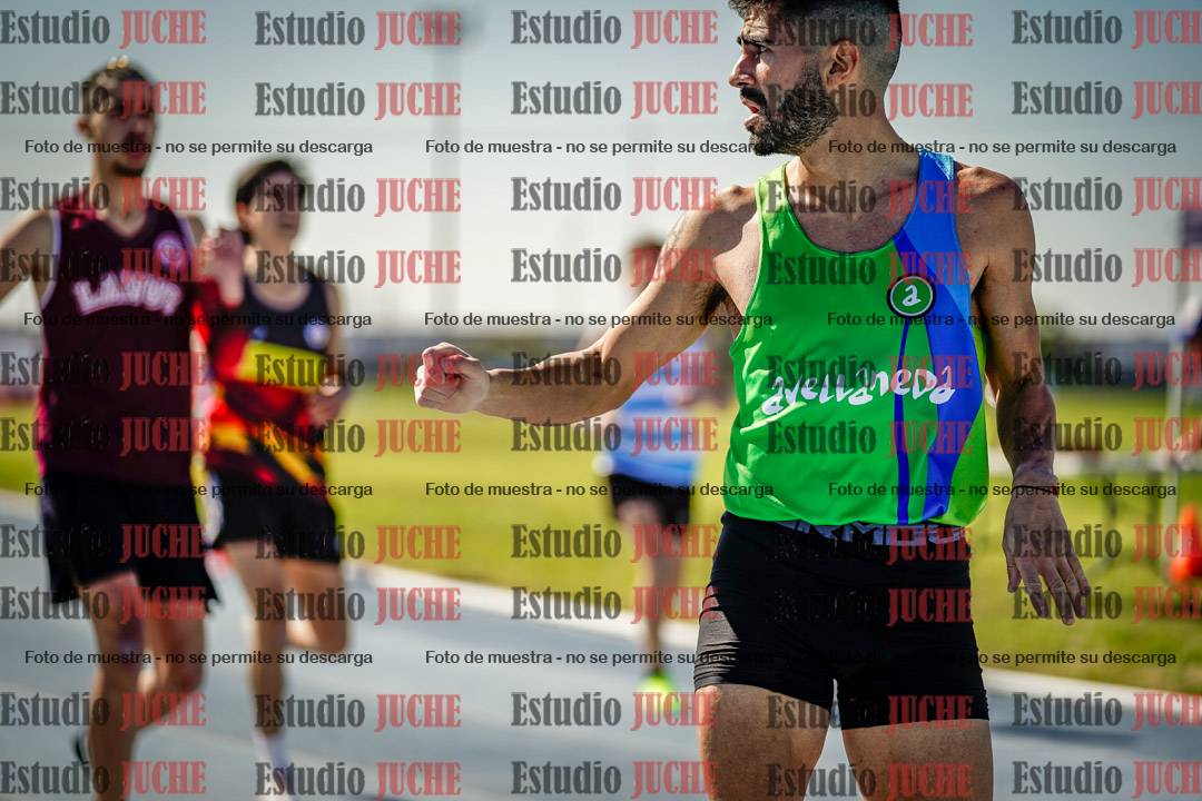 Fotos de los 400 m llanos de varones
