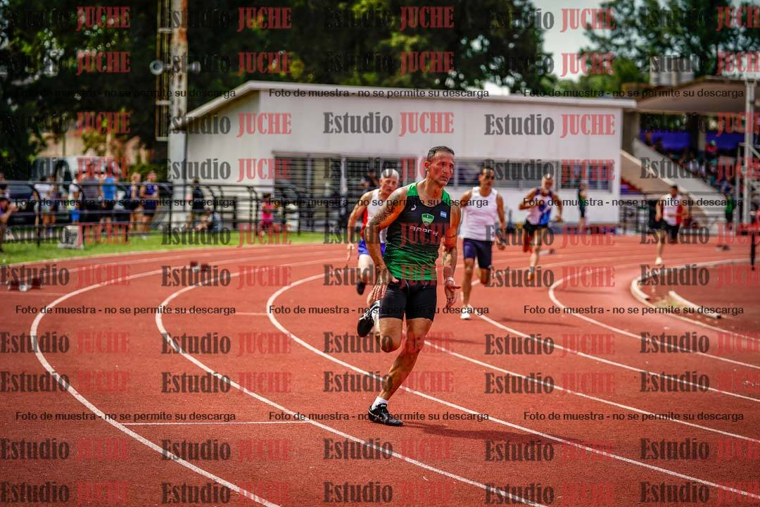 Fotos de los 400 m llanos de varones