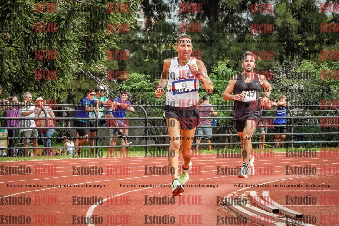 Fotos de los 3000 m llanos de varones