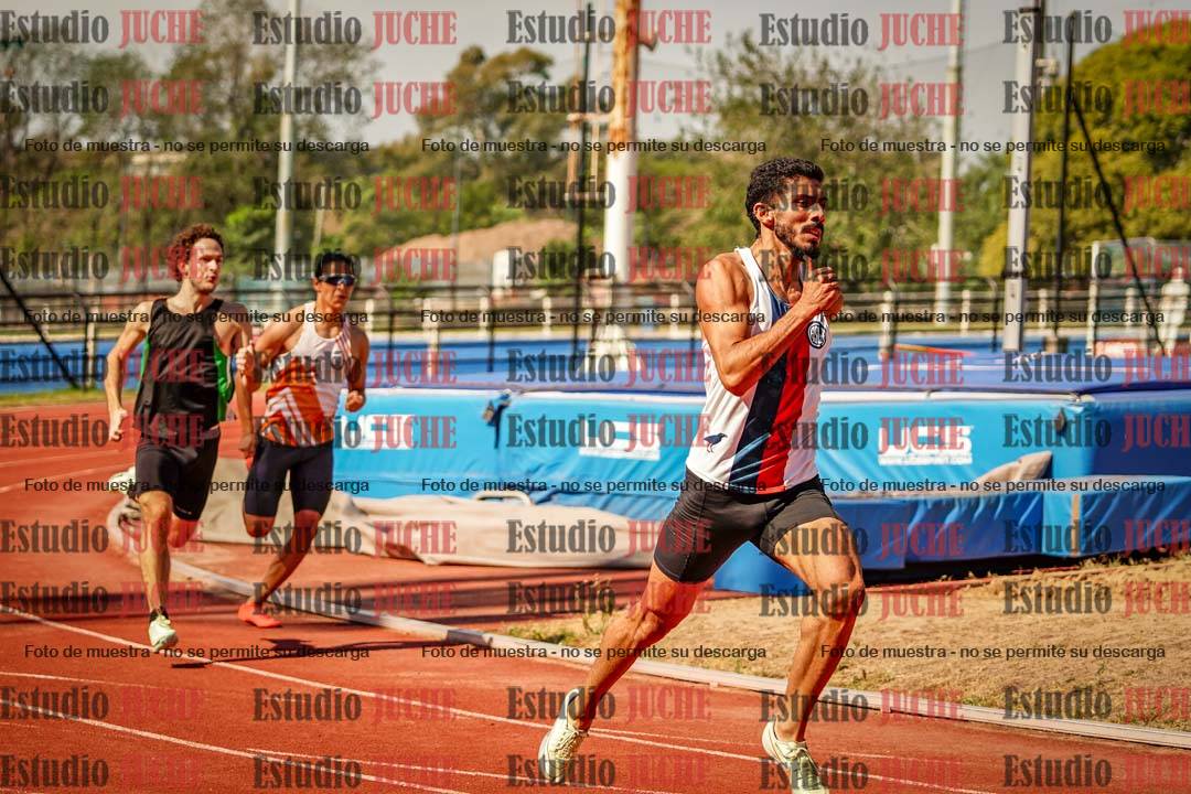 Fotos de los 400 m llanos de varones