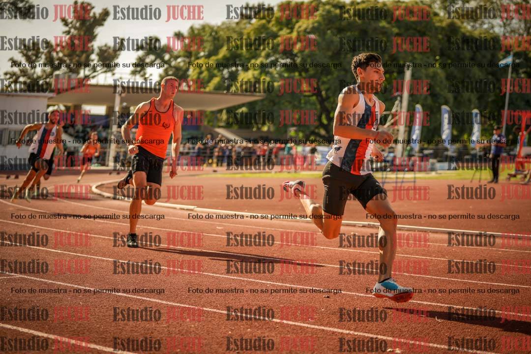 Fotos de los 400 m llanos de varones