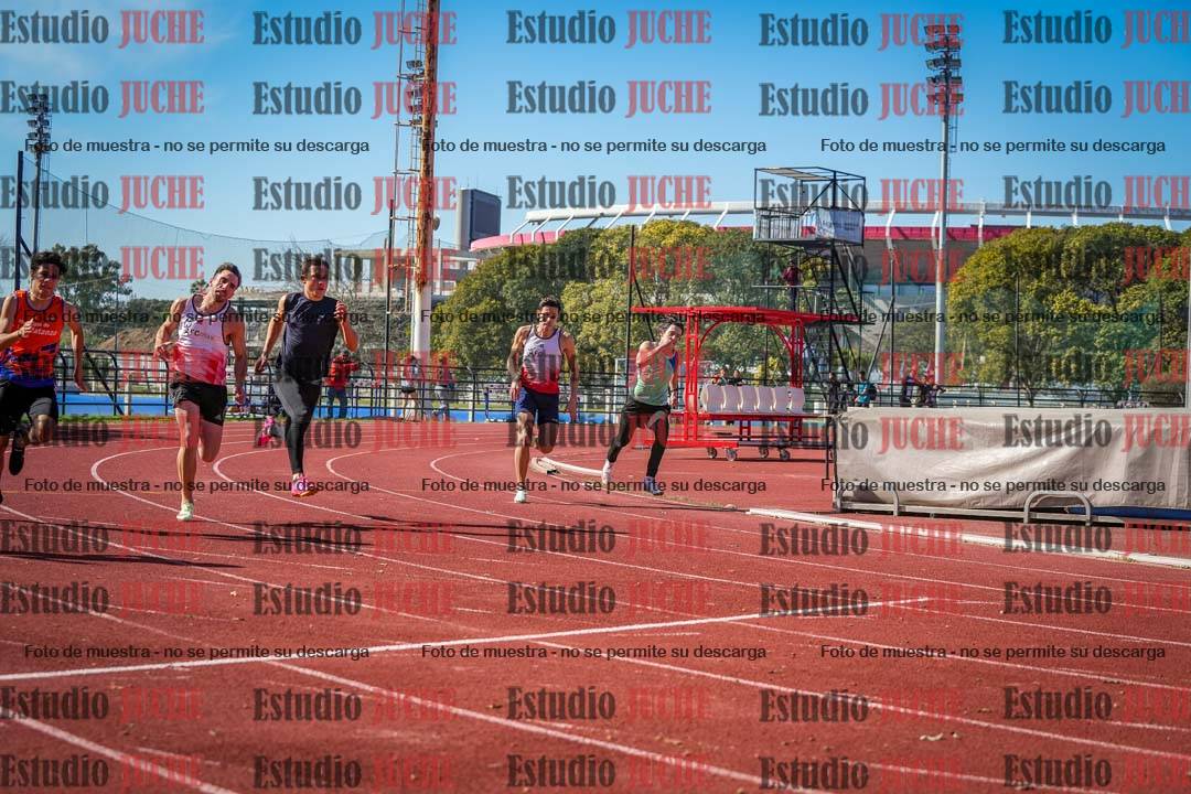 Fotos de los 200 m llanos de varones