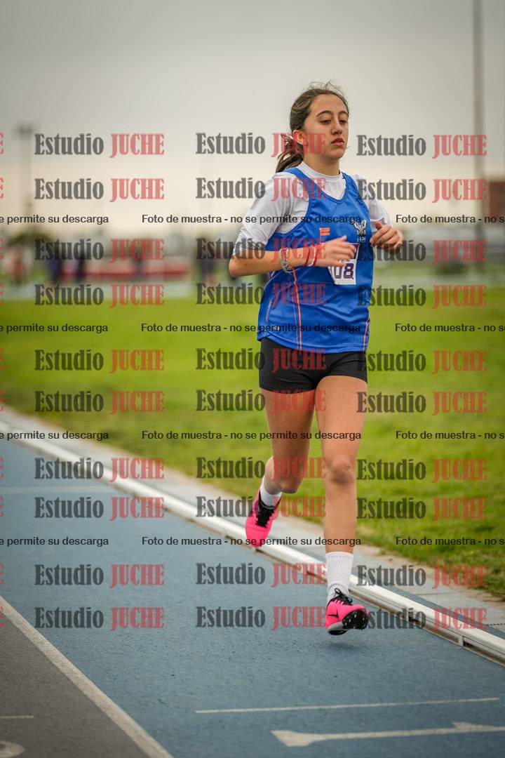 Fotos de los 2000 m llanos de mujeres U14 y U17 - varones U14