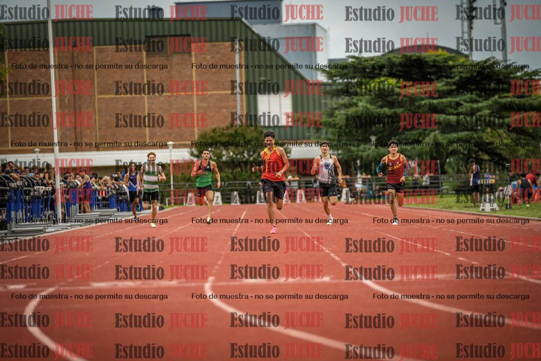 Fotos de los 400 m llanos de varones
