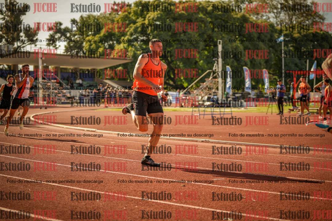 Fotos de los 400 m llanos de varones