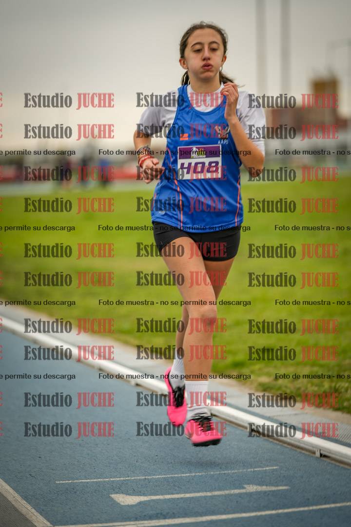 Fotos de los 2000 m llanos de mujeres U14 y U17 - varones U14