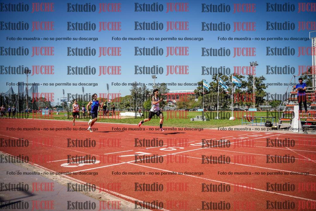 Fotos de los 400 m llanos de varones
