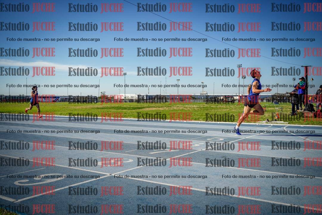Fotos de los 400 m llanos de varones