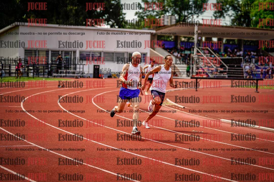 Fotos de los 400 m llanos de varones