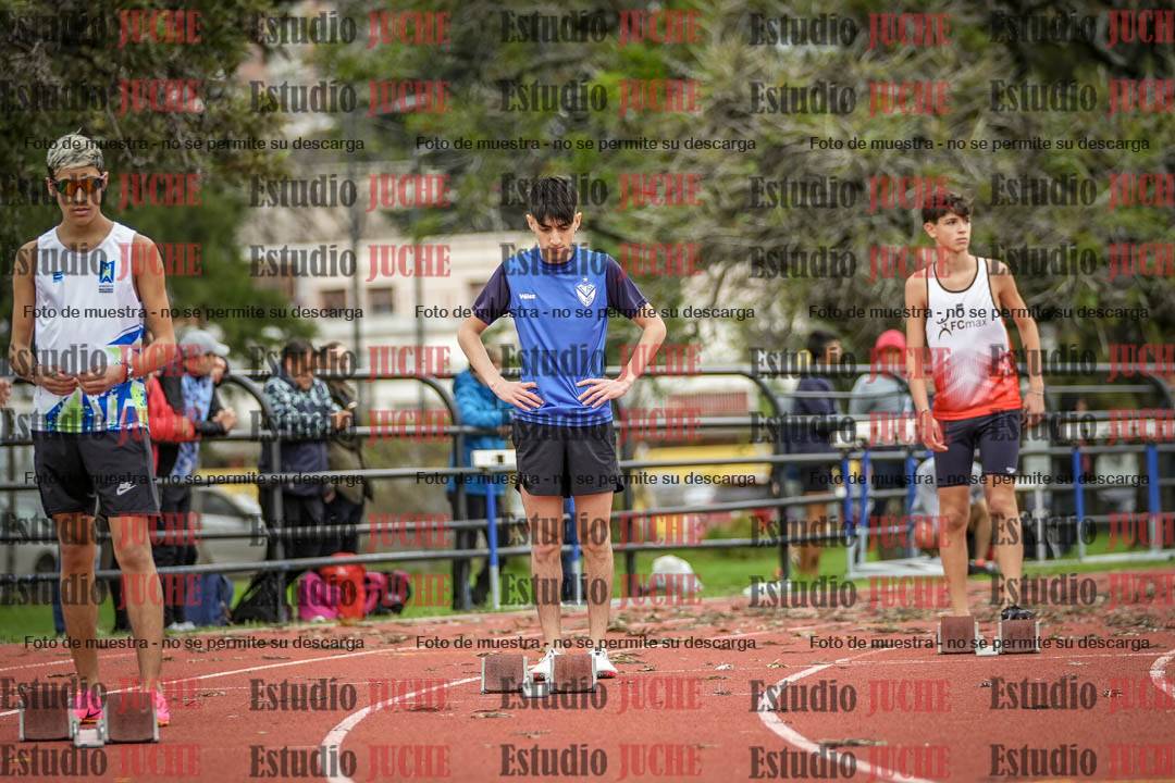 Fotos de los 200 m llanos de varones