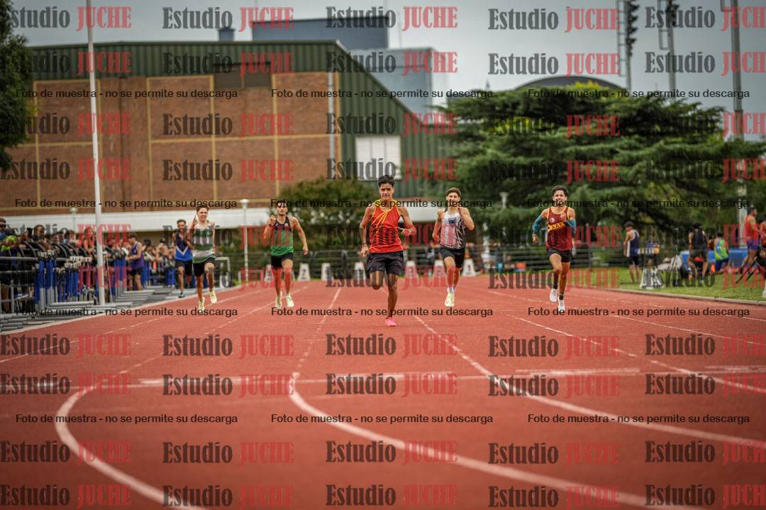 Fotos de los 400 m llanos de varones