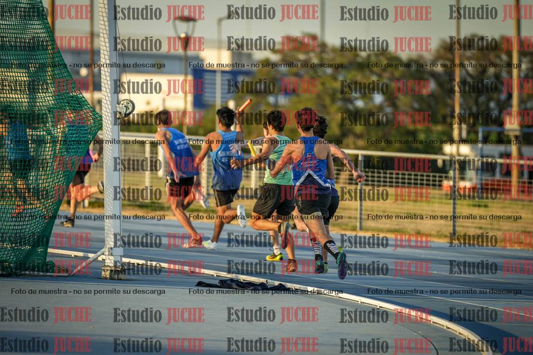 Fotos de las Postas 4x100 m de varones