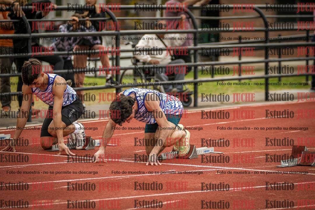 Fotos de los 100 m llanos de varones - FINAL