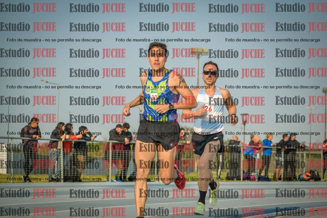 Fotos de los 3000 m llanos de varones