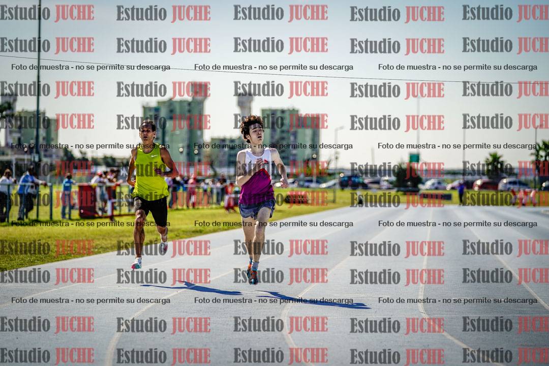 Fotos de los 400 m llanos de varones