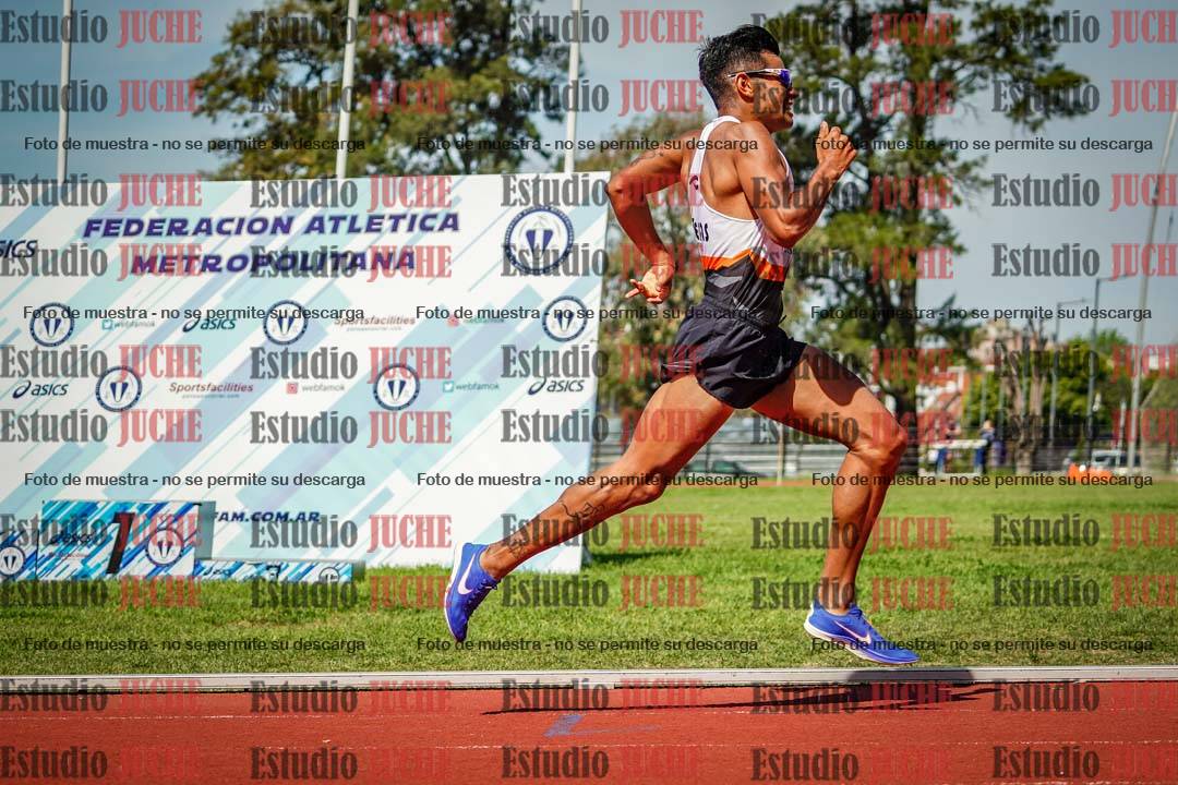 Fotos de los 800 m llanos de varones