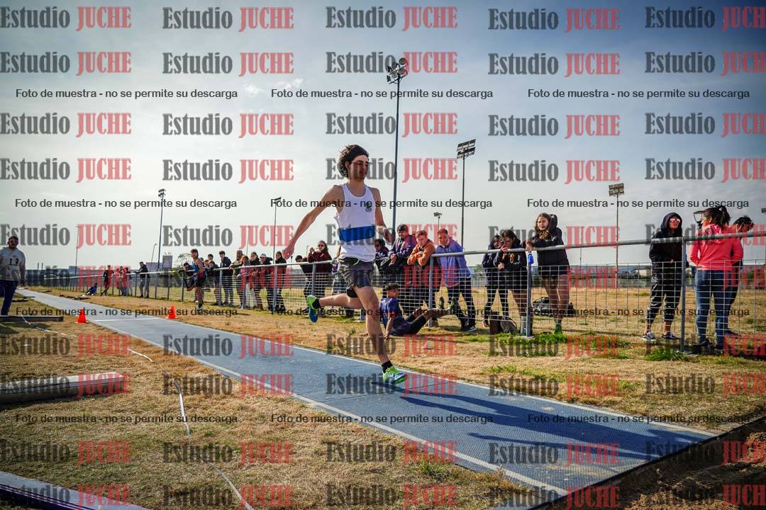 Fotos del salto triple de varones