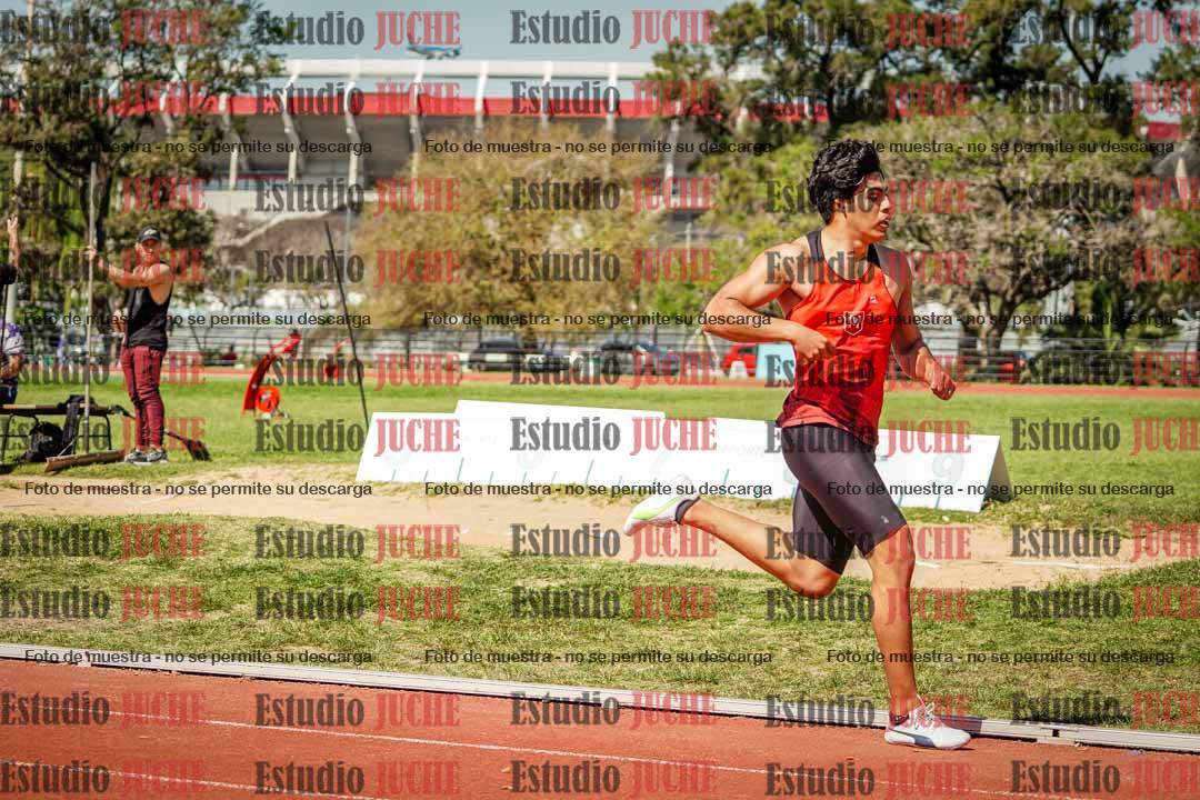 Fotos de los 400 m llanos de varones