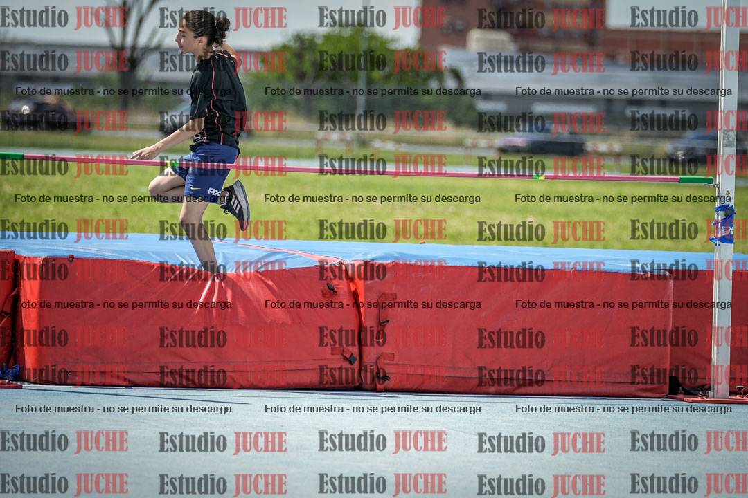 Fotos del salto en alto de varones - U12