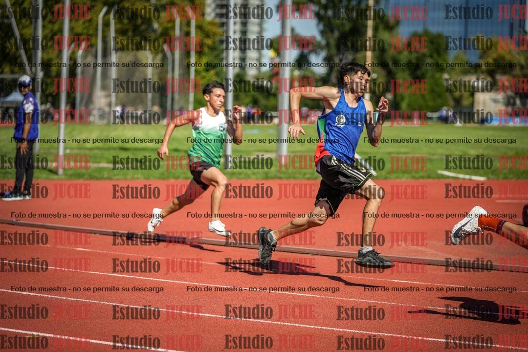 Fotos de los 200 m llanos de varones