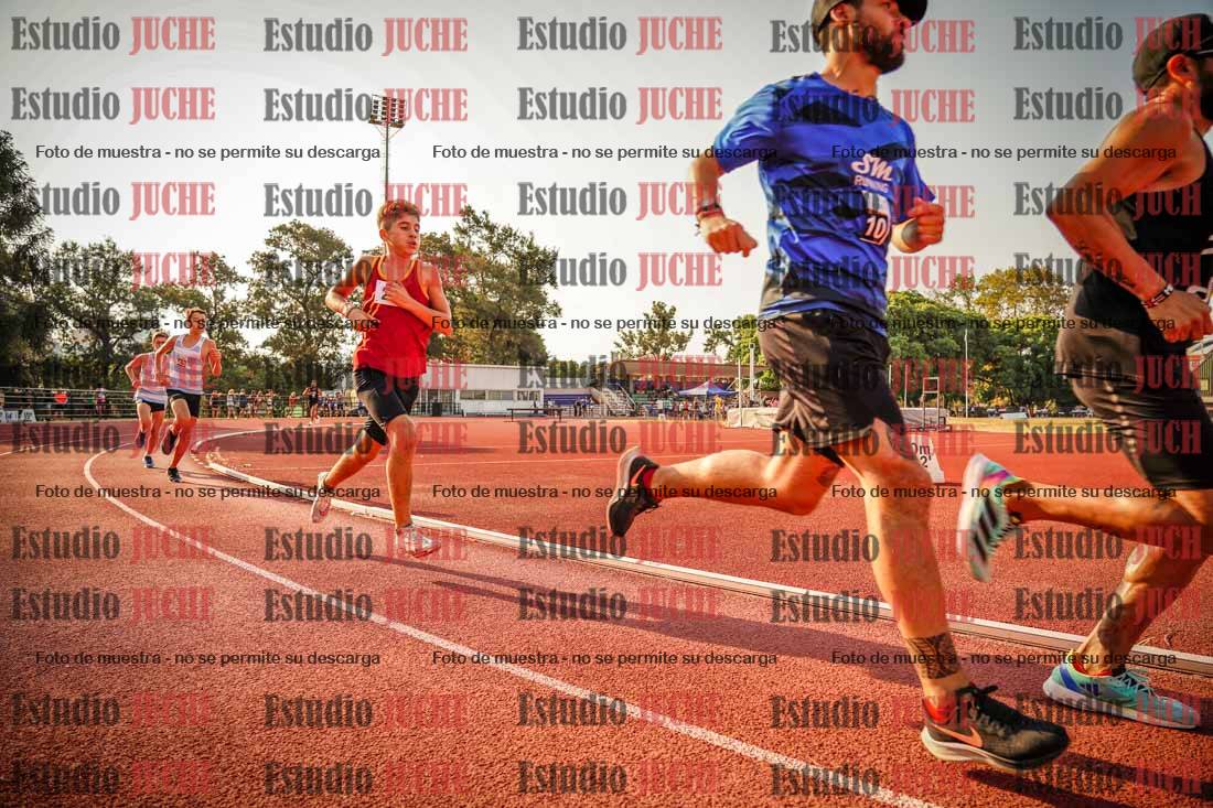 Fotos de los 1500 m llanos de varones