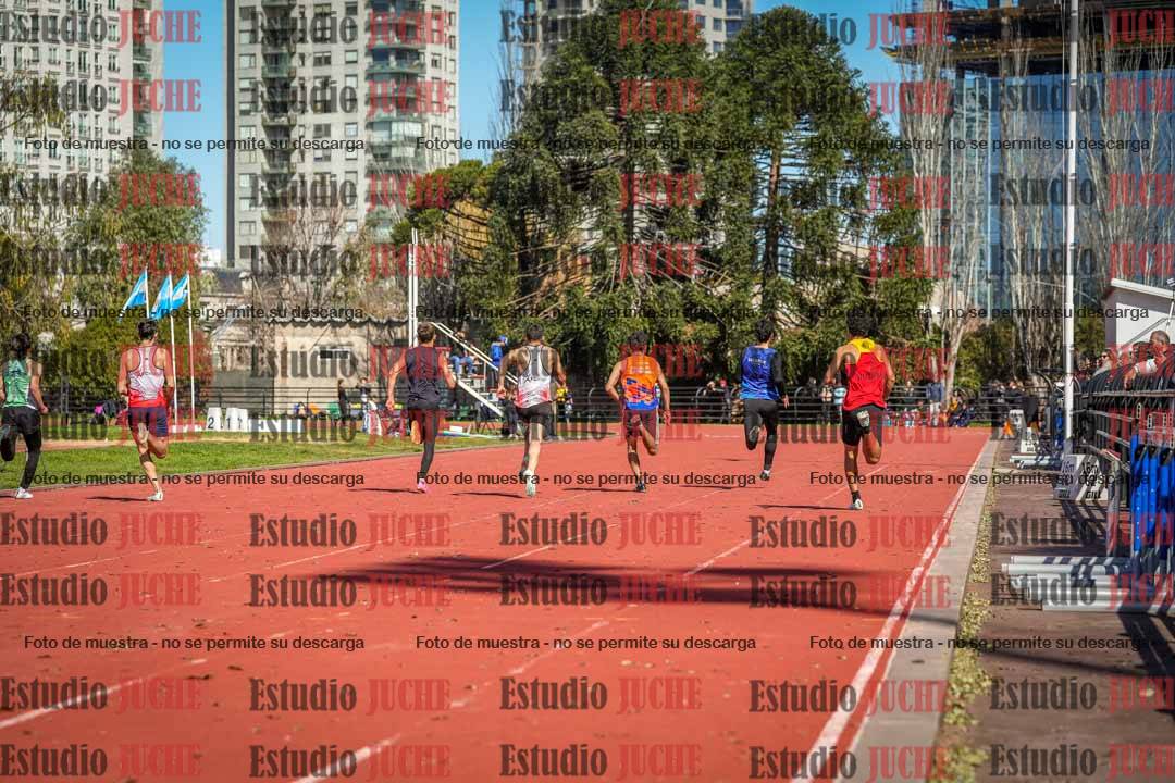 Fotos de los 200 m llanos de varones