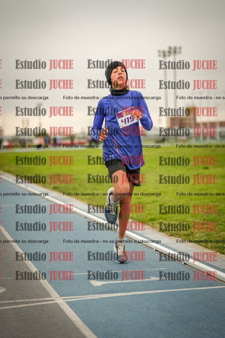 Fotos de los 2000 m llanos de mujeres U14 y U17 - varones U14