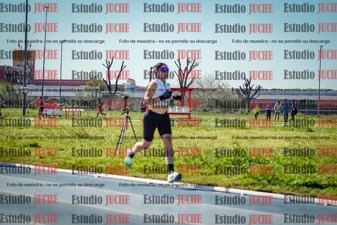 Fotos de los 5000 m llanos de mujeres y varones