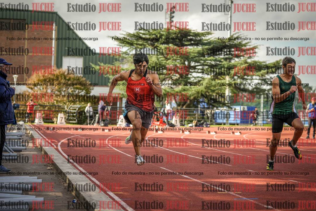 Fotos de los 100 m llanos de varones - FINAL