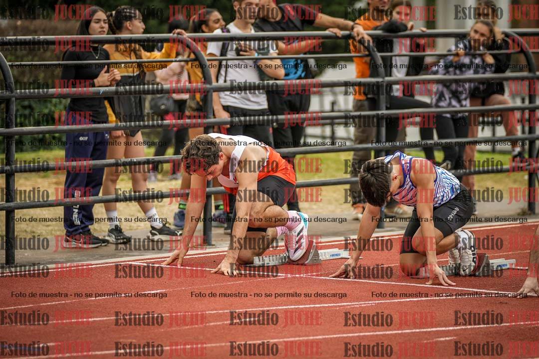 Fotos de los 100 m llanos de varones - FINAL