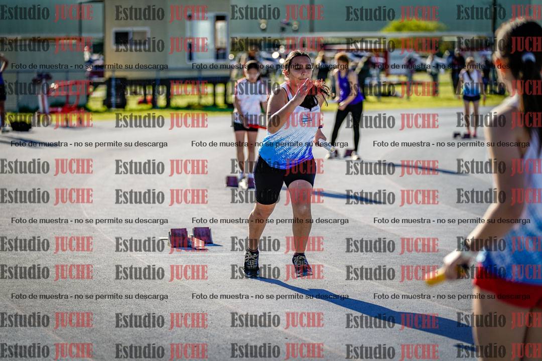 Fotos de las postas 5x80 m de mujeres