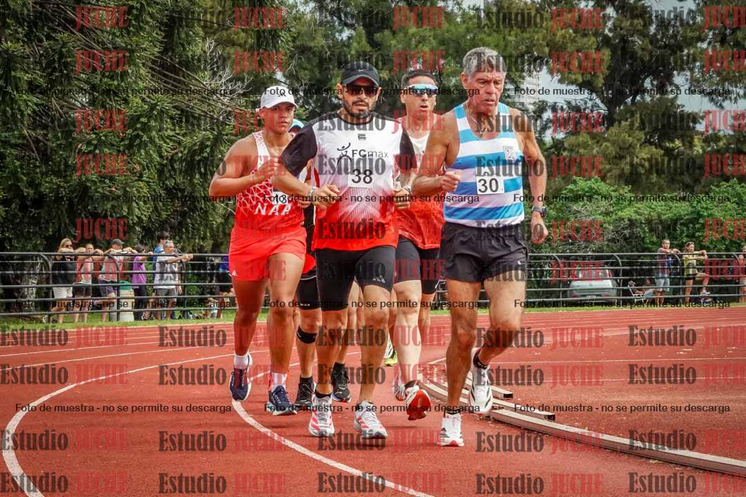 Fotos de los 3000 m llanos de varones