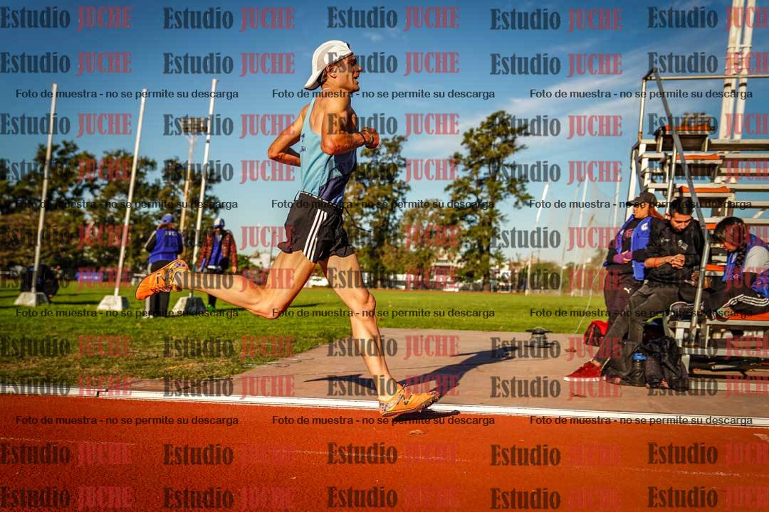 Fotos de los 3000 m llanos de varones