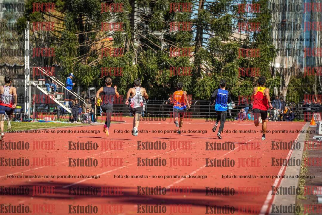 Fotos de los 200 m llanos de varones