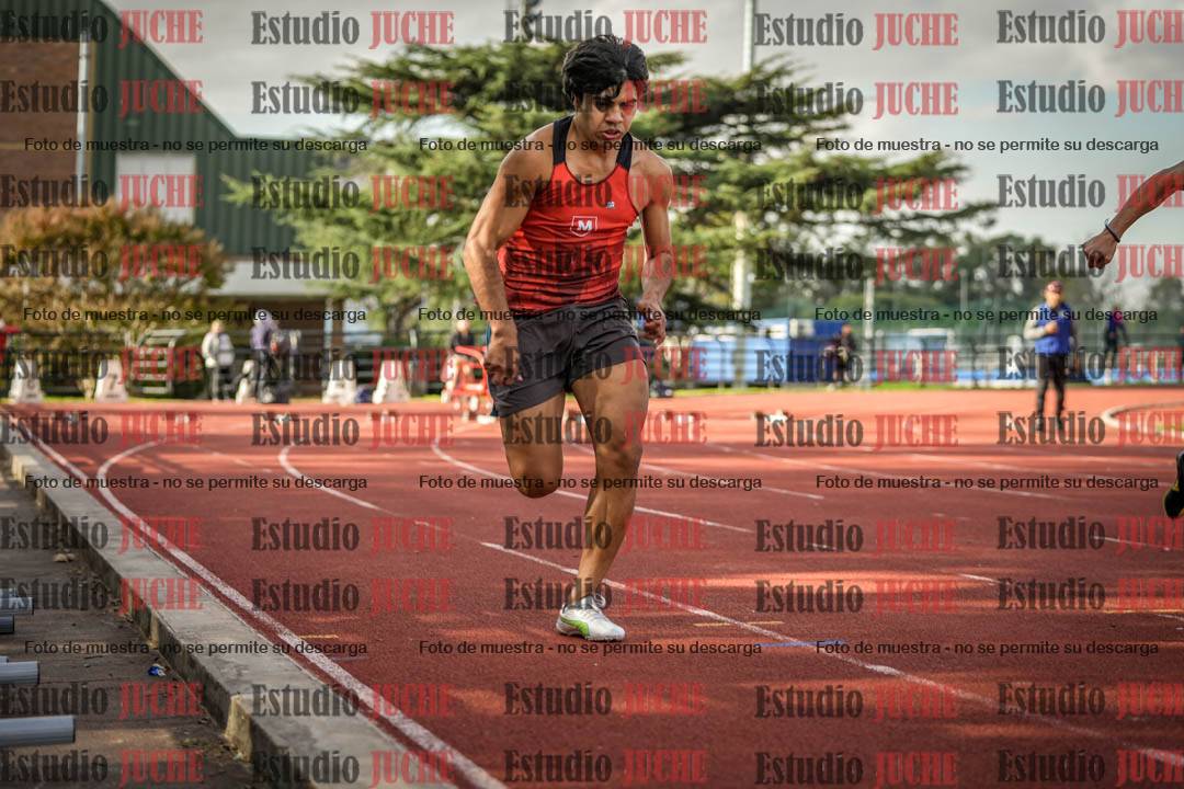 Fotos de los 100 m llanos de varones - FINAL