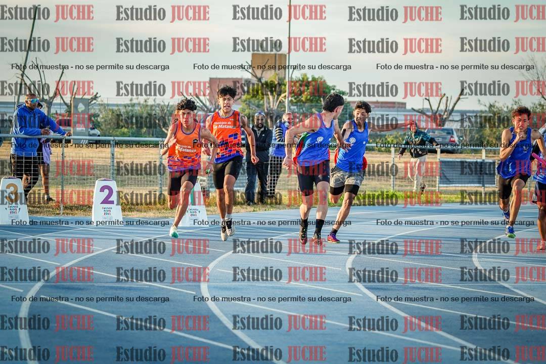 Fotos de las Postas 4x100 m de varones