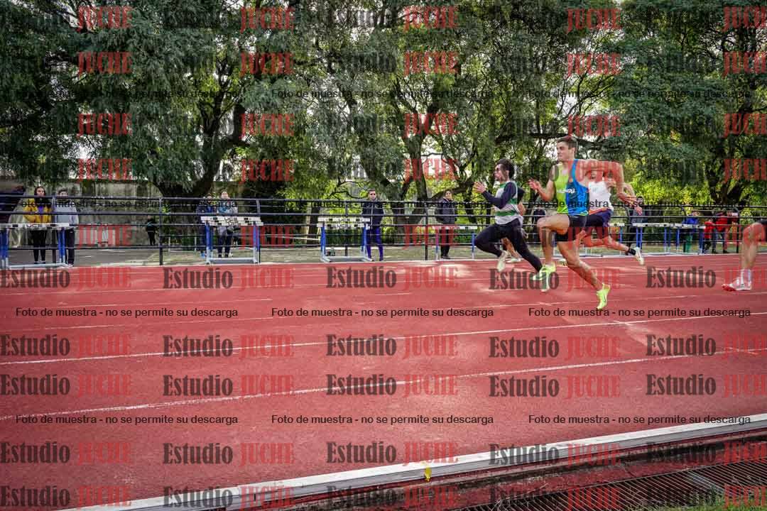 Fotos de los 100 m llanos de varones - FINAL