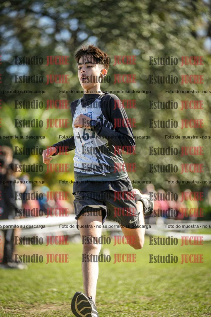 Fotos de la llegada del cross de 2000 m