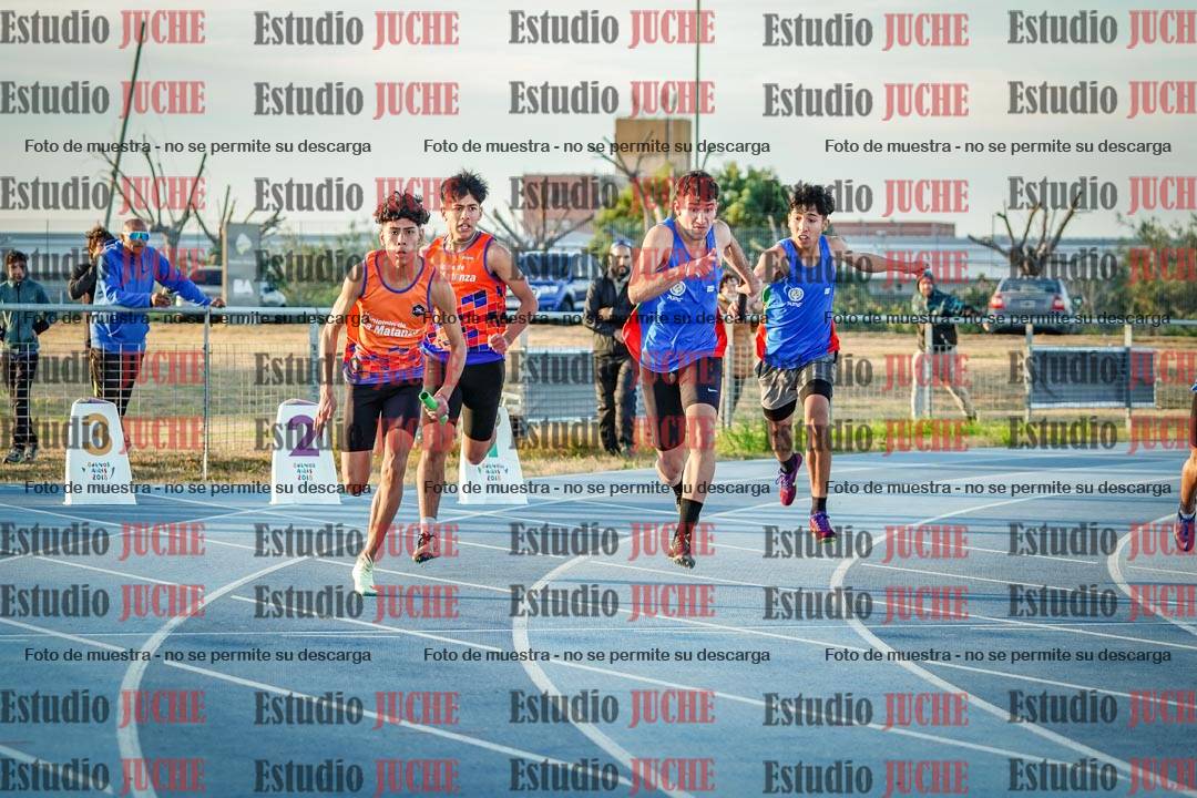 Fotos de las Postas 4x100 m de varones