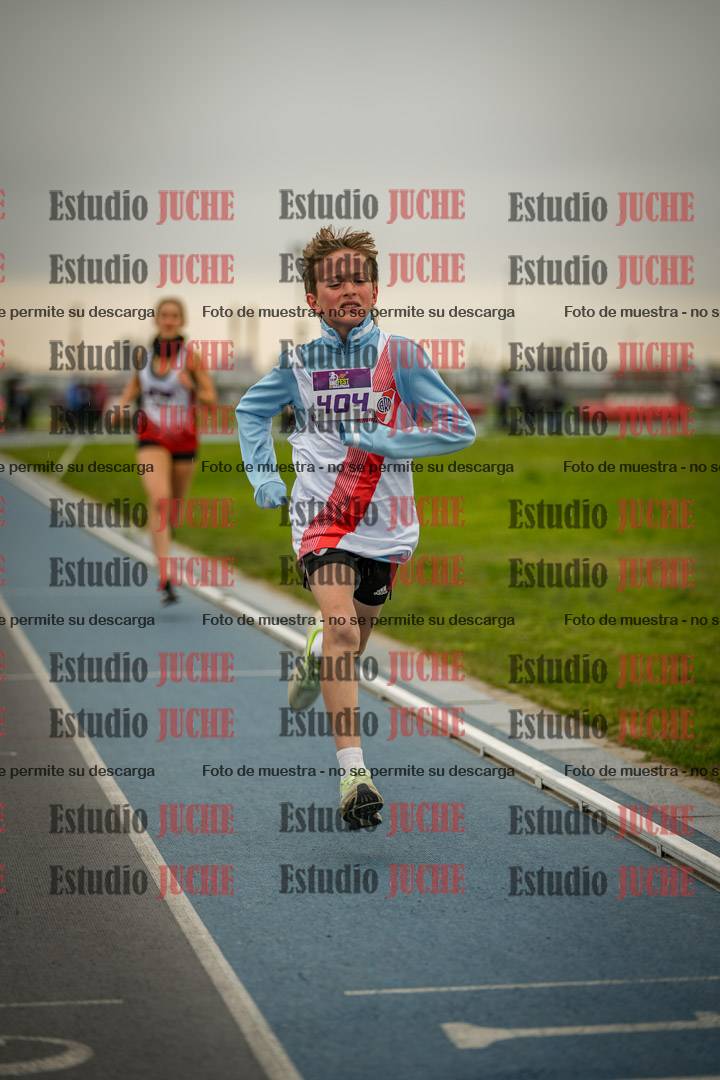 Fotos de los 2000 m llanos de mujeres U14 y U17 - varones U14
