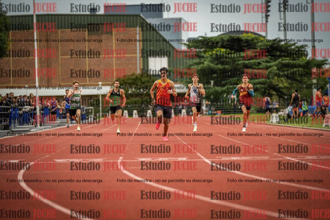 Fotos de los 400 m llanos de varones
