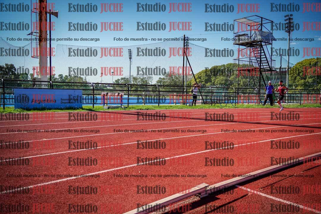 Fotos de los 200 m llanos de varones