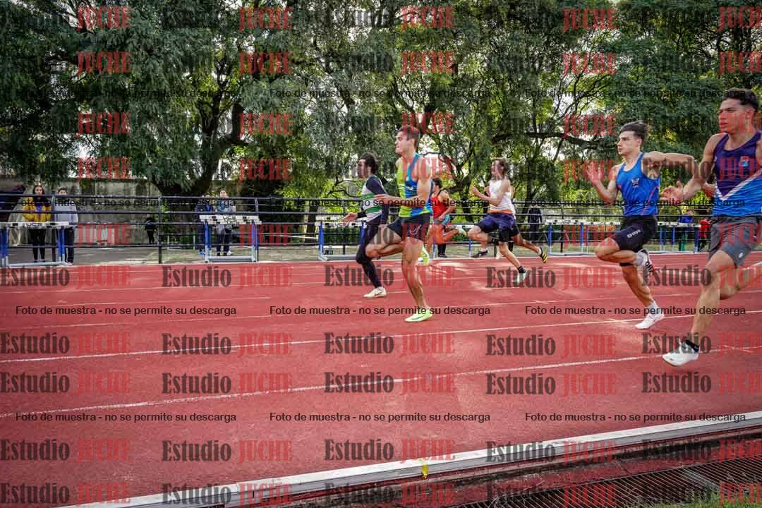 Fotos de los 100 m llanos de varones - FINAL
