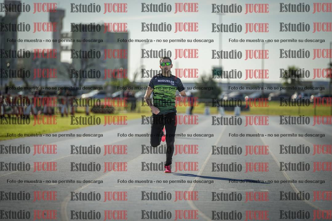 Fotos de los 400 m llanos de varones