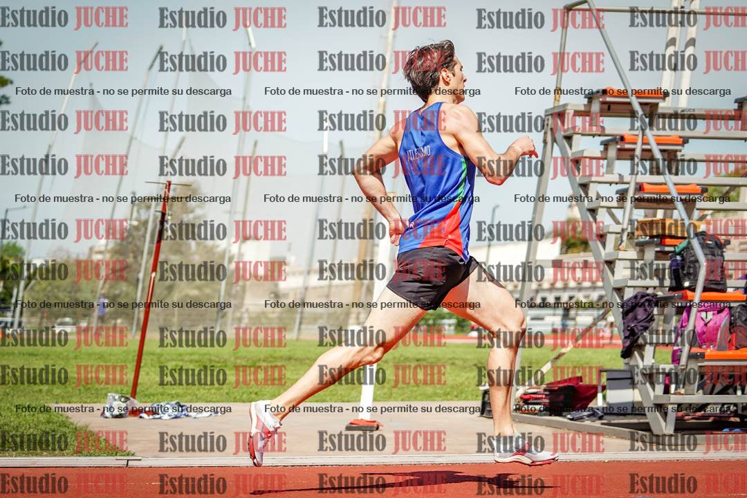 Fotos de los 800 m llanos de varones