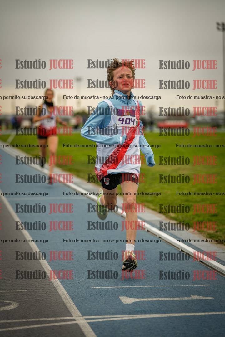 Fotos de los 2000 m llanos de mujeres U14 y U17 - varones U14