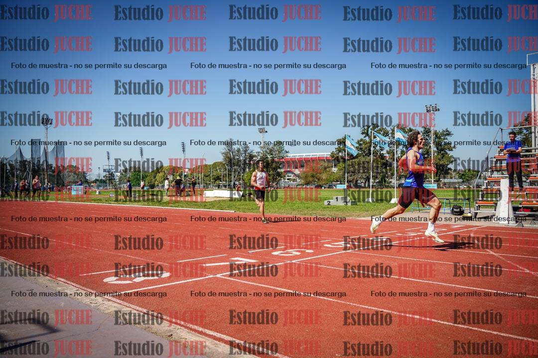 Fotos de los 400 m llanos de varones