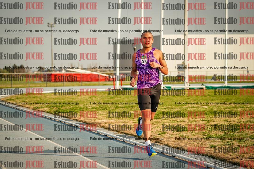 Fotos de los 3000 m llanos de varones